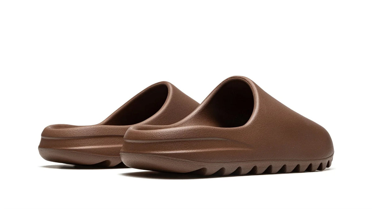 YEEZY SLIDE "Core 2021" - image 3
