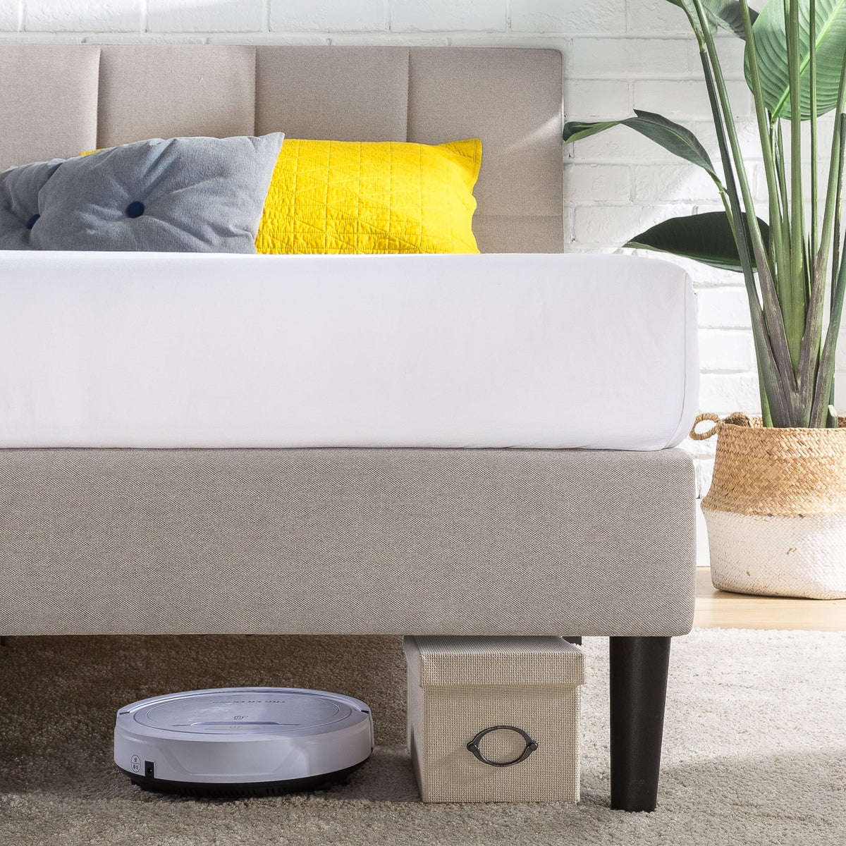 Zinus Lottie 35" Upholstered Platform Bed Frame with USB Ports, Grey, Queen - image 14