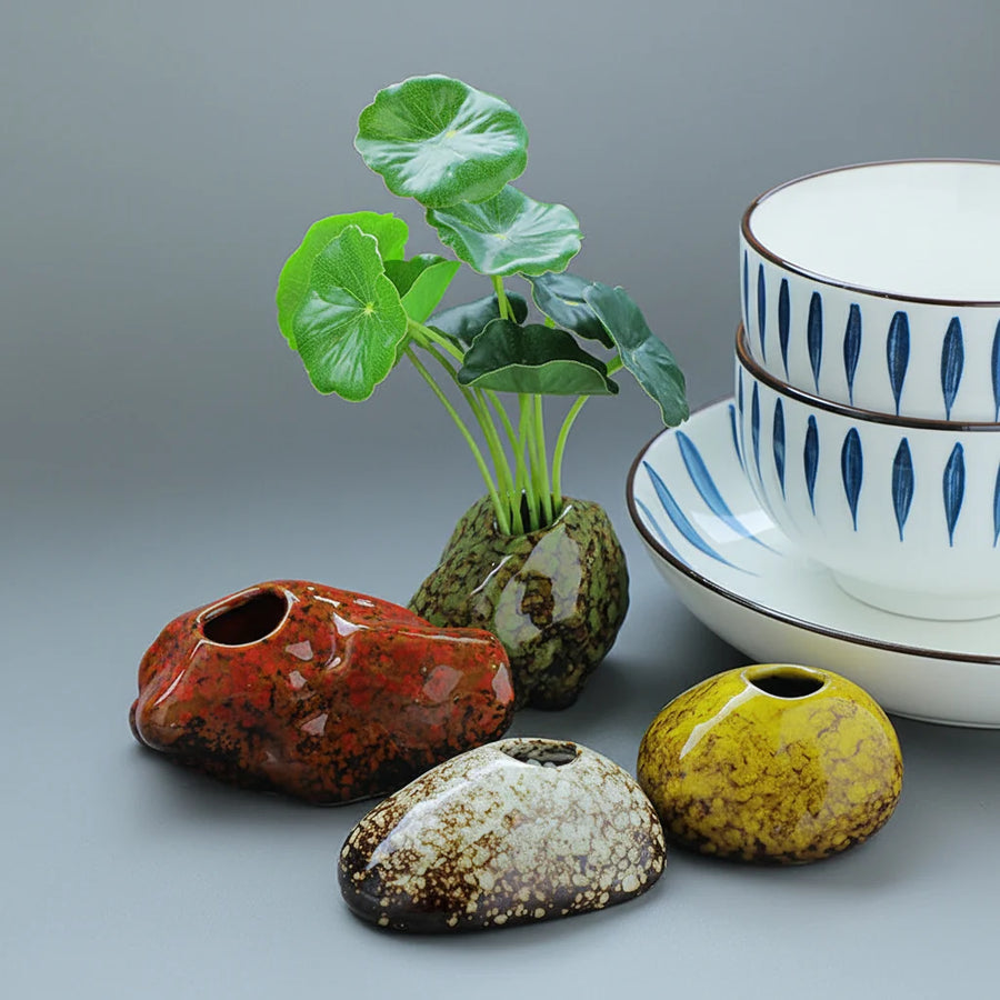 Dinevora Mini Ceramic Flower Vase - image 1