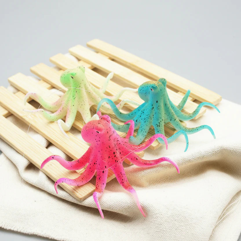 Glow Simulation Squid Aquarium Decoration – Silicone Luminous Fish Tank - image 1