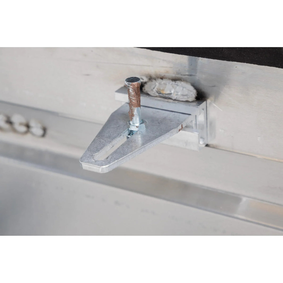 Better Built 70 Crown Series Low Profile Crossover Truck Tool Box - image 3