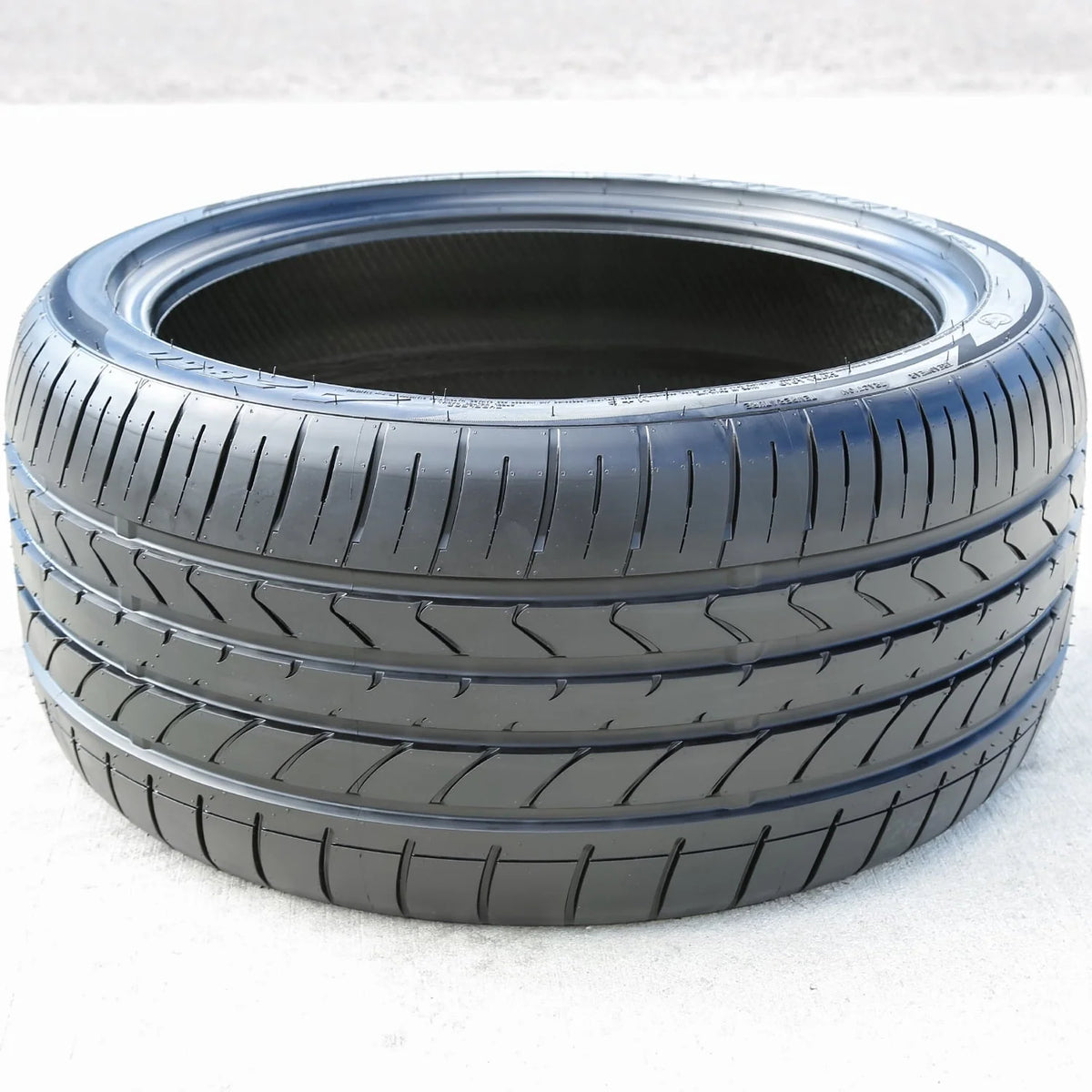 A set of 4 (quad) 255/35R20 97Y XL high performance tyres suitable for: 2007-10 Mercedes-Benz S550 4Matic, 2017-18 Audi Q3 Technik - image 4