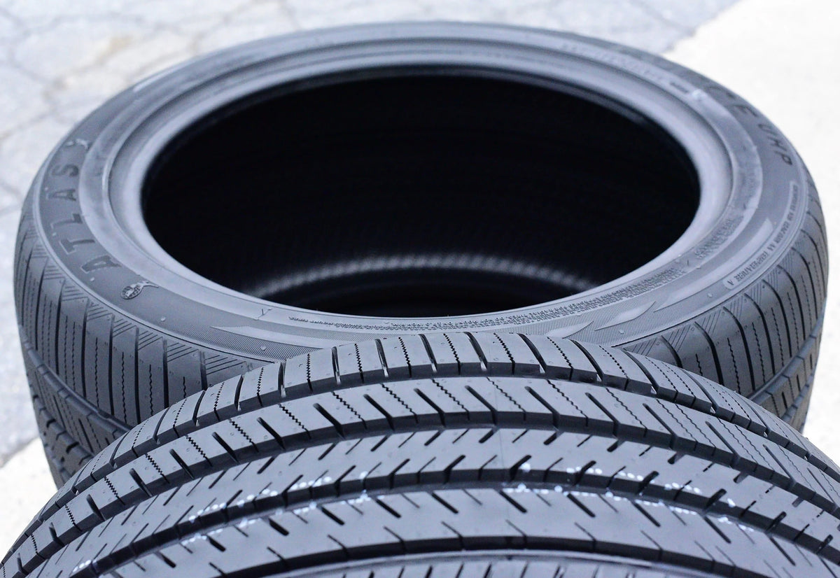 A set of 4 (4)265/35R20 99Y XL high-performance full-season tires for: 2015-23 Ford Mustang EcoBoost Premium, 2012-13 Audi A7 Quattro Base - image 2