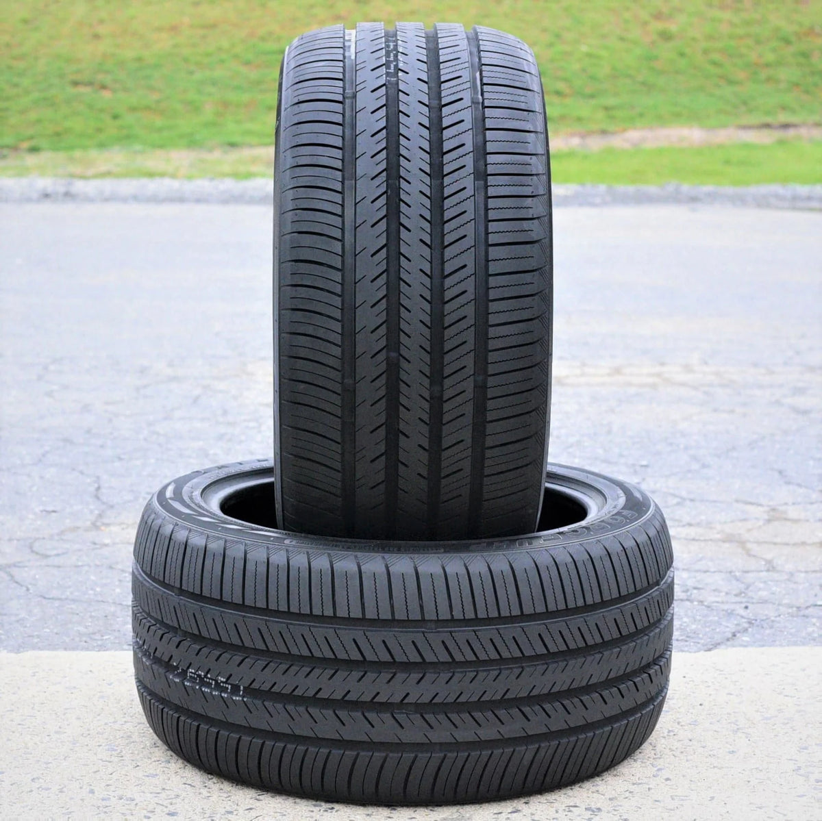 A set of 4 (4)265/35R20 99Y XL high-performance full-season tires for: 2015-23 Ford Mustang EcoBoost Premium, 2012-13 Audi A7 Quattro Base - image 6