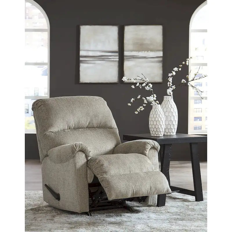 Signature Design by Ashley Stonemeade Recliner - image 10