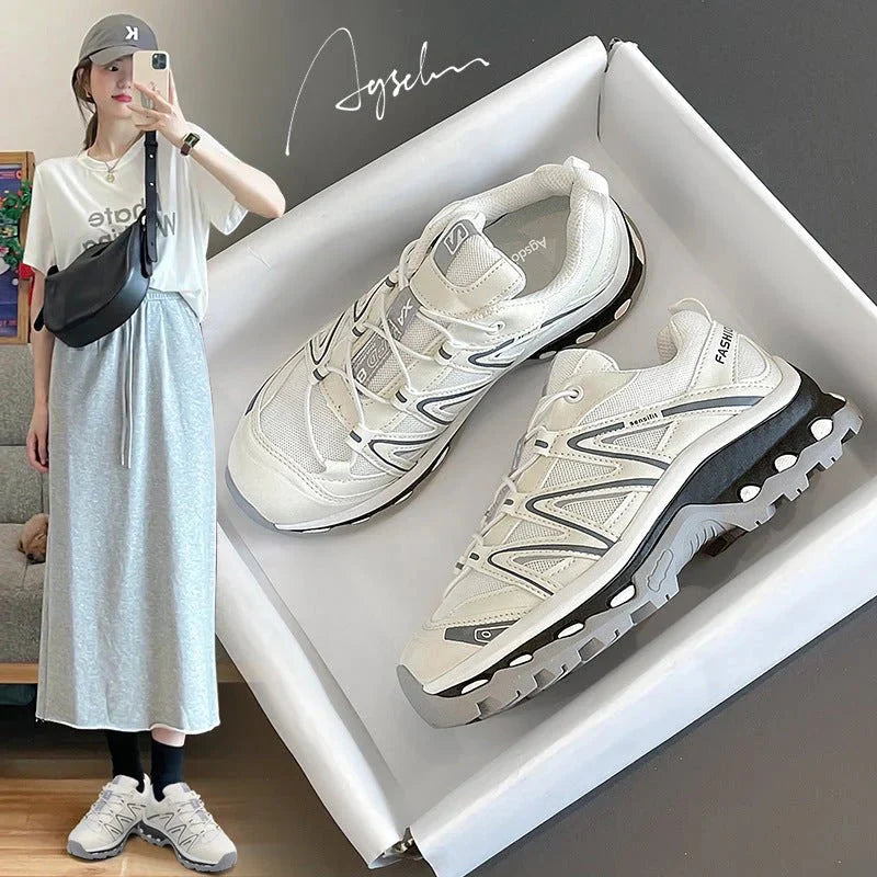 JP Round Head Slim Lightweight Sports Shoe KT2519 - image 1