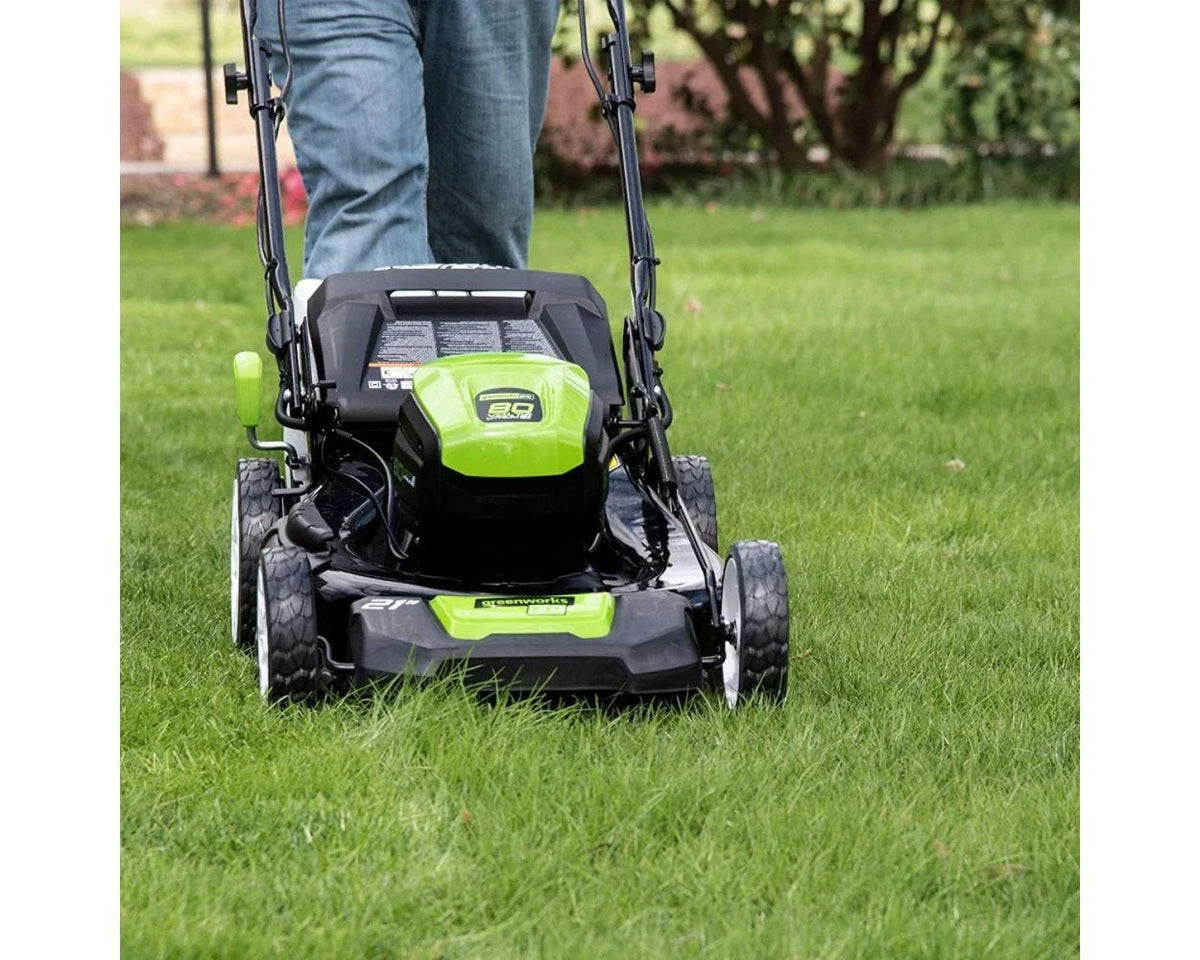 80V Battery-Powered Lawn Mower, 53 cm (21 inch), Self-Propelled, Brushless / Greenworks - image 10