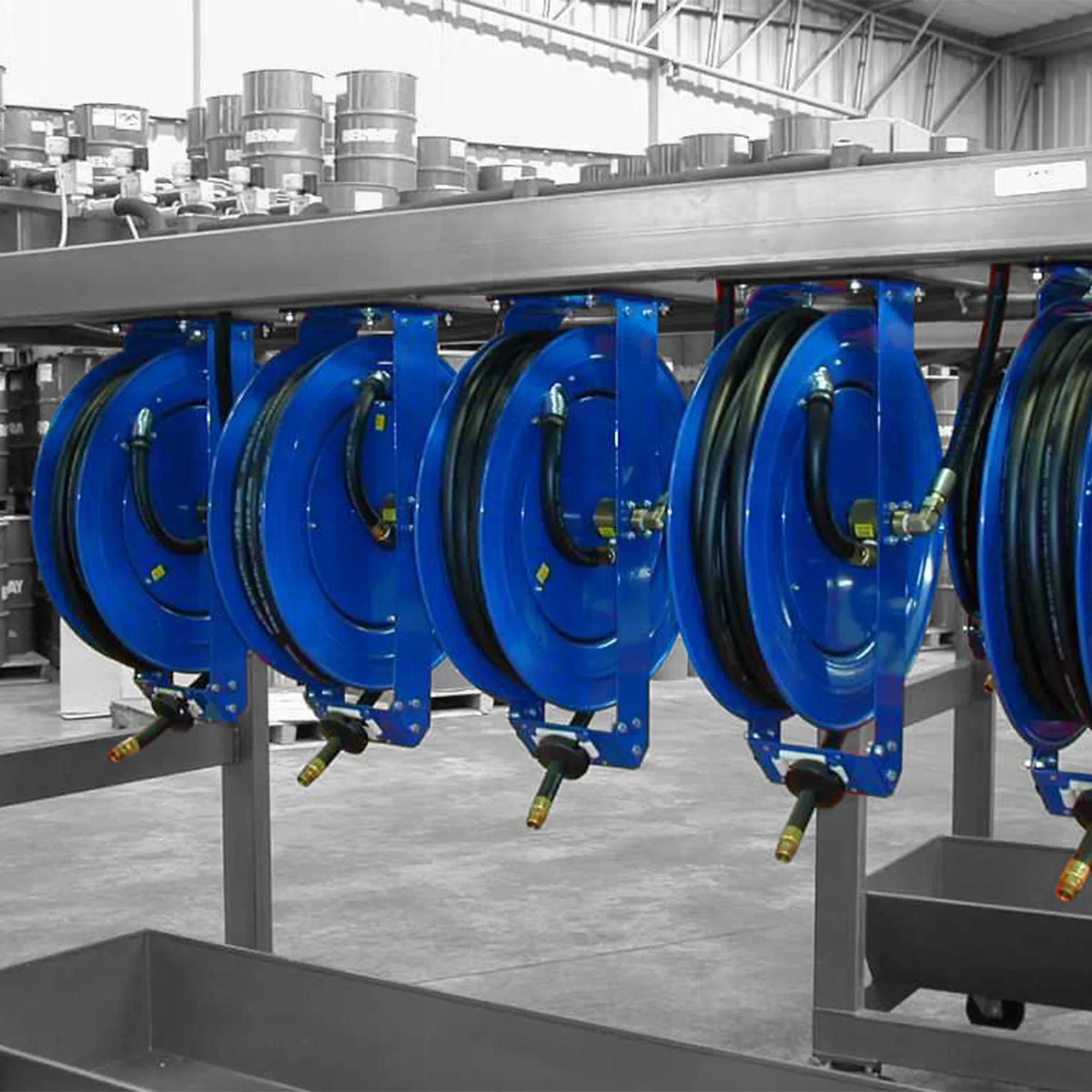 Coxreels P-LP-325 25 Foot Low Pressure Retractable Air and Water Hose Reel - image 11