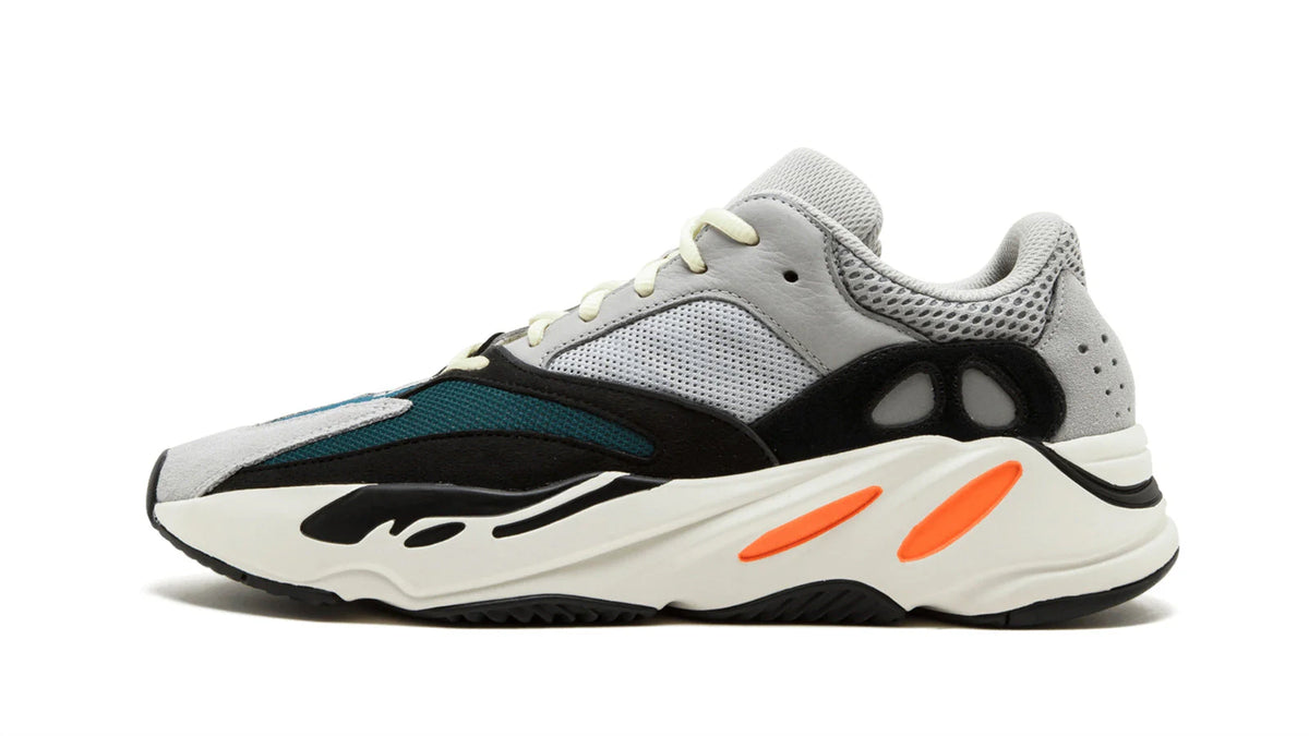 YEEZY BOOST 700 "Wave Runner" - image 2