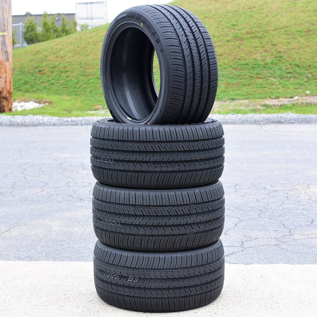 A set of 4 (4)265/35R20 99Y XL high-performance full-season tires for: 2015-23 Ford Mustang EcoBoost Premium, 2012-13 Audi A7 Quattro Base - image 3