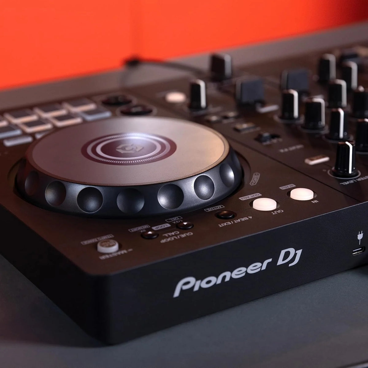 DJ 2-Deck Controller –Graphite - graphite811293 - image 16