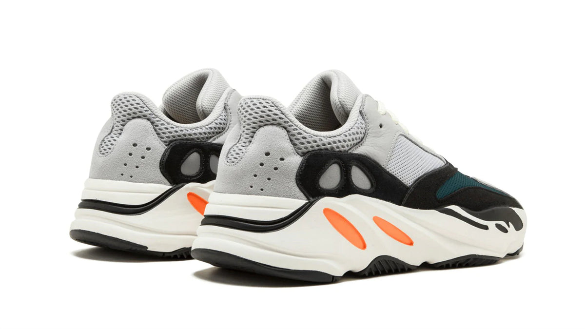 YEEZY BOOST 700 "Wave Runner" - image 4