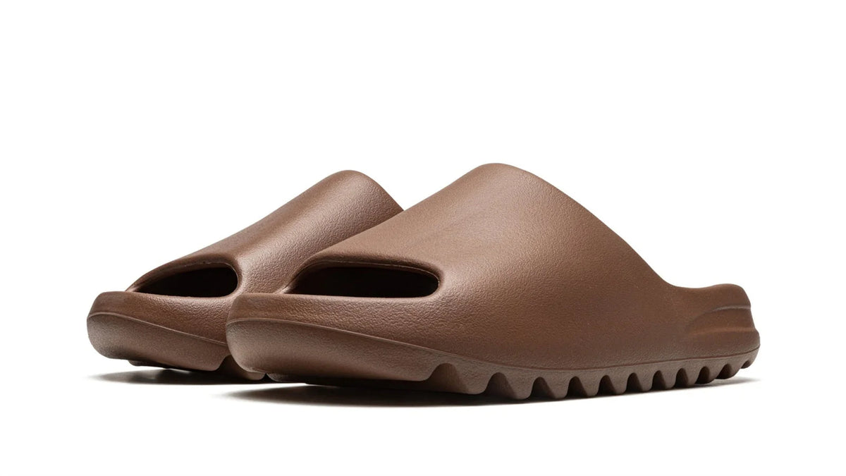 YEEZY SLIDE "Core 2021" - image 5